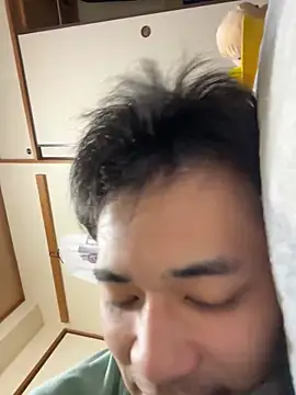 Snapshot of ryusei18570 chatting on March 2, 2025, 11:07 am ryusei18570 online show from March 2, 2025, 11:07 am