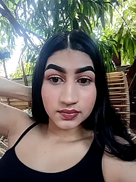 Snapshot of Julix_A chatting on March 1, 2026, 5:37 pm Julix A online show from March 1, 2026, 5:37 pm