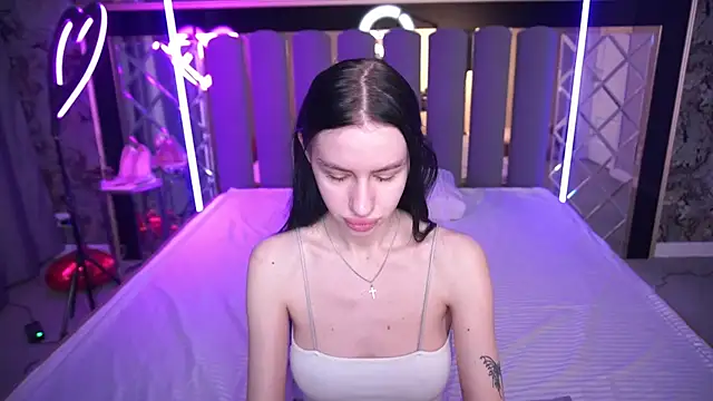 Snow WhiteeeX online show from April 11, 2026, 5:45 am