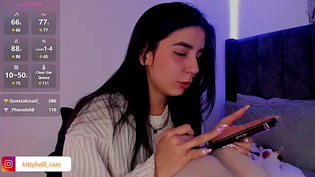 Alice woodville online show from February 28, 2025, 9:33 pm