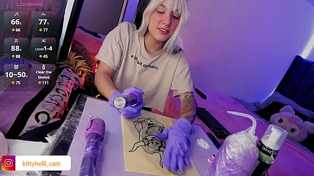 Alice woodville online show from March 7, 2025, 8:55 pm