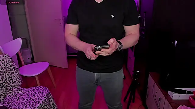 Michael Wolfborn online show from April 21, 2026, 2:45 pm