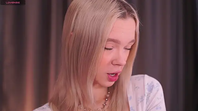  AlinaBailey online show from January 19, 2026, 7:45 am