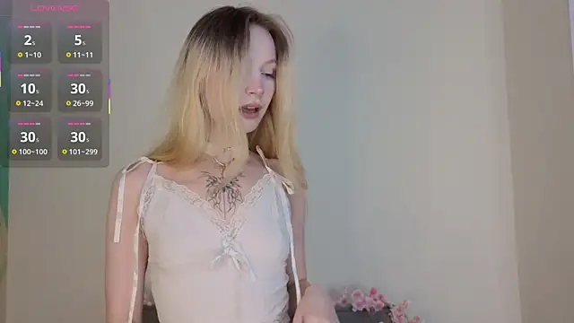 Snapshot of Naughty__Couplles chatting on September 11, 2025, 3:50 am Naughty Couplles online show from September 11, 2025, 3:50 am