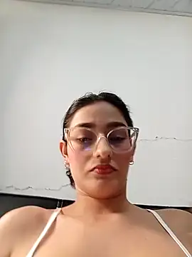 Ary-18 online show from October 9, 2025, 2:15 pm