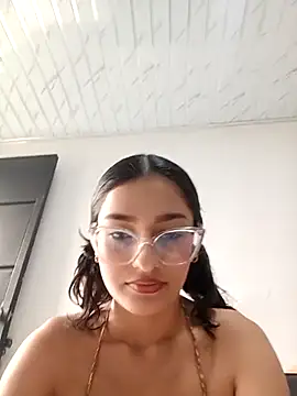 Ary-18 online show from December 2, 2025, 2:01 pm