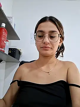 Ary-18 online show from February 10, 2026, 1:48 pm