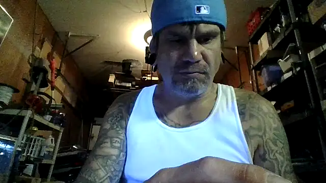 clitstitsandbongrips online show from September 11, 2025, 10:04 am