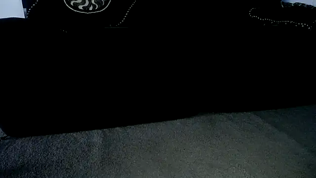 Niquitasparkles online show from December 2, 2025, 3:56 am