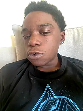 Snapshot of TransboyJay chatting on December 5, 2024, 8:00 pm TransboyJay online show from December 5, 2024, 8:00 pm