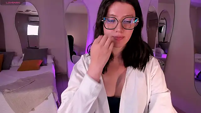 AmberFarrell online show from March 23, 2026, 8:13 pm