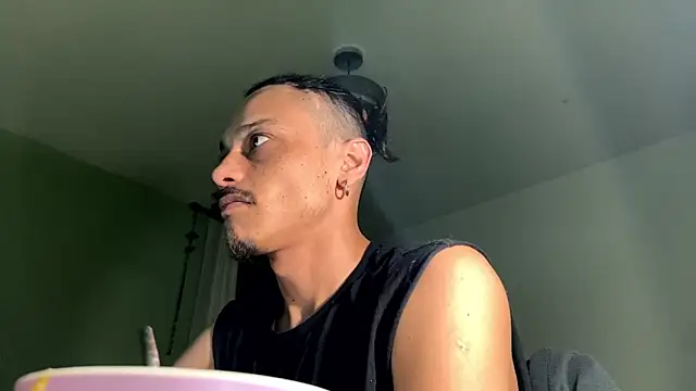 Snapshot of villanocat chatting on September 26, 2025, 2:26 am villanocat online show from September 26, 2025, 2:26 am