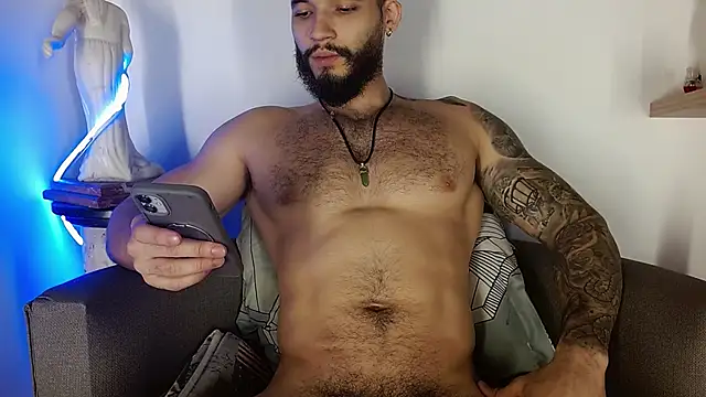 Morgann jones online show from June 12, 2026, 3:05 am