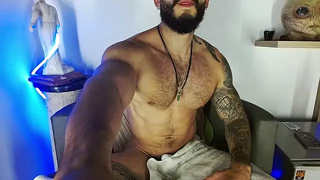 Morgann jones online show from July 7, 2026, 8:13 pm