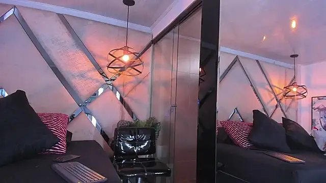 Liah Grey8 online show from February 27, 2026, 9:04 pm