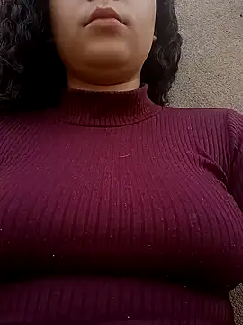 Jujuuu0f online show from October 4, 2025, 7:01 pm