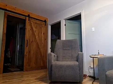 Frankdick01 online show from February 13, 2026, 1:01 am