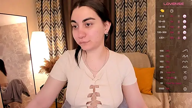 hannacheekss  online show from March 18, 2025, 2:15 am