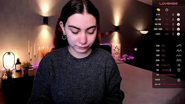 hannacheekss  online show from November 17, 2025, 1:55 am