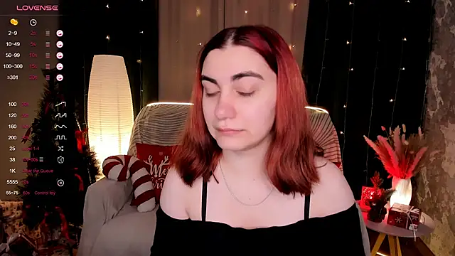 hannacheekss  online show from December 16, 2025, 2:05 am