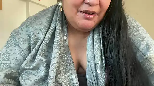 Snapshot of MashaCL chatting on February 5, 2025, 10:08 am MashaCL online show from February 5, 2025, 10:08 am