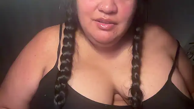 Snapshot of MashaCL chatting on February 20, 2025, 5:29 pm MashaCL online show from February 20, 2025, 5:29 pm