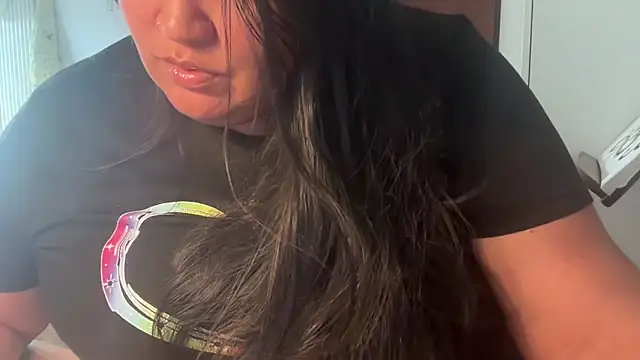 Snapshot of MashaCL chatting on March 13, 2025, 10:57 am MashaCL online show from March 13, 2025, 10:57 am