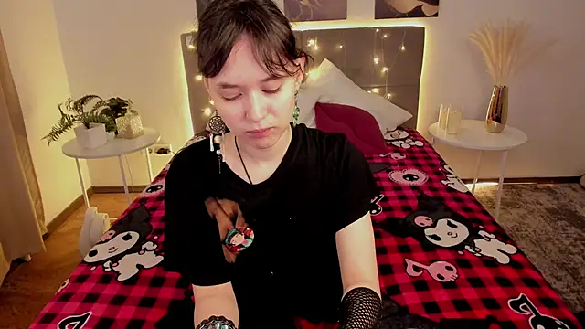 Emily Strikeee online show from May 20, 2026, 1:45 am