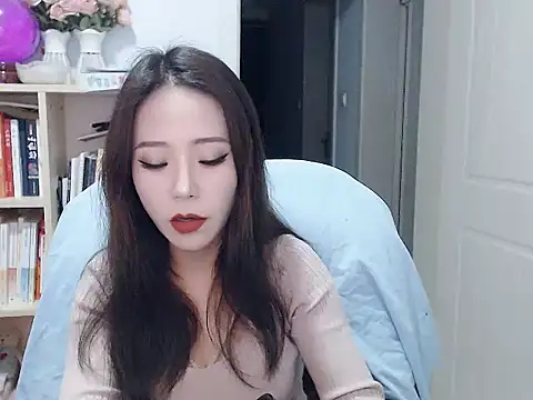 Snapshot of SuSushi728 chatting on February 25, 2026, 4:05 pm SuSushi728 online show from February 25, 2026, 4:05 pm