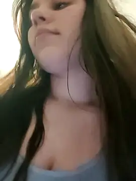 Snapshot of leeya_lee chatting on February 20, 2025, 4:18 am leeya lee online show from February 20, 2025, 4:18 am