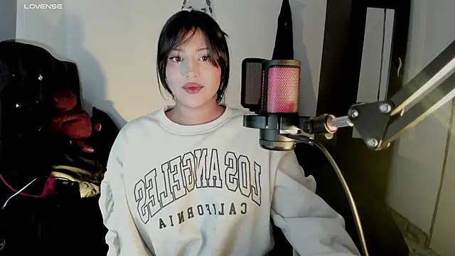 Ju Kyung online show from March 7, 2025, 6:35 am