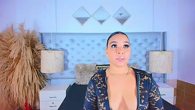 EileenBenzon online show from October 29, 2025, 4:59 am