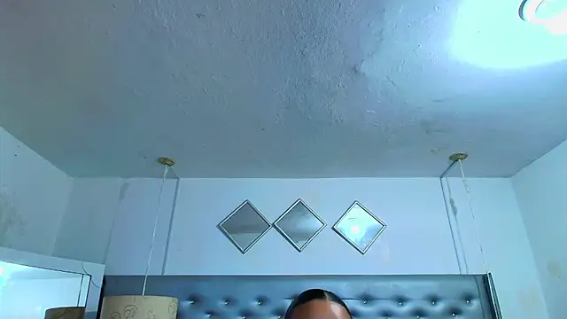 EileenBenzon online show from March 20, 2026, 3:17 pm