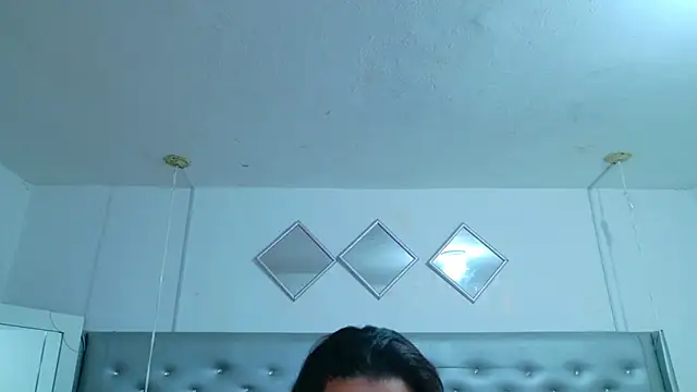 EileenBenzon online show from April 23, 2026, 2:08 pm