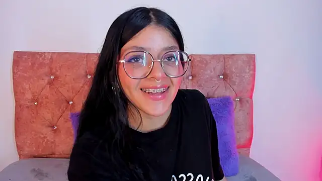 lana dol online show from February 11, 2025, 11:54 am