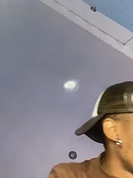 Snapshot of BlueIceCube chatting on January 15, 2025, 8:20 am BlueIceCube online show from January 15, 2025, 8:20 am