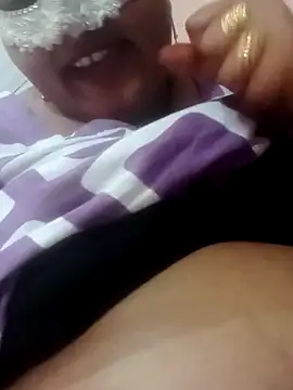 Snapshot of seemi_bhabhi chatting on March 1, 2025, 10:02 am seemi bhabhi online show from March 1, 2025, 10:02 am