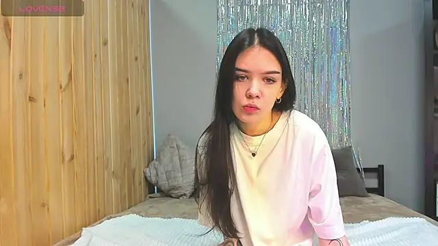 SweetyDeviliya online show from March 5, 2025, 10:22 am