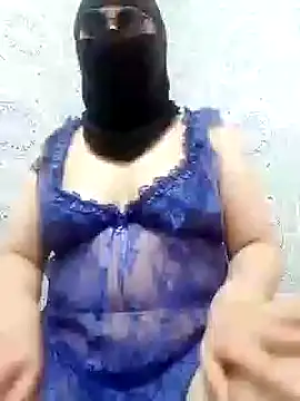 fleura-50 online show from February 5, 2025, 12:53 am