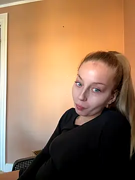 Hr Frk Olsen online show from September 25, 2025, 11:58 am