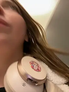 Snapshot of Sunny___Bunny chatting on January 11, 2025, 6:12 pm Sunny Bunny online show from January 11, 2025, 6:12 pm