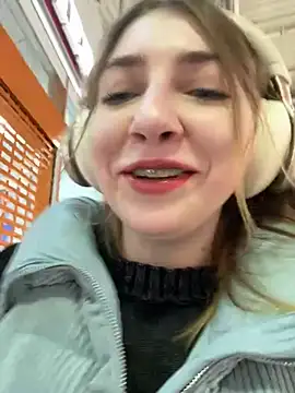 Snapshot of Sunny___Bunny chatting on January 13, 2025, 2:42 pm Sunny Bunny online show from January 13, 2025, 2:42 pm