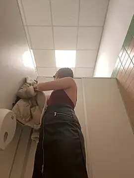 Snapshot of Sunny___Bunny chatting on January 16, 2025, 4:28 pm Sunny Bunny online show from January 16, 2025, 4:28 pm