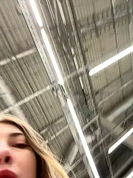 Snapshot of Sunny___Bunny chatting on February 13, 2025, 3:14 pm Sunny Bunny online show from February 13, 2025, 3:14 pm