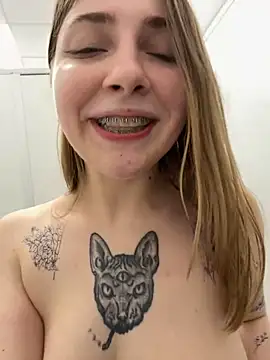 Snapshot of Sunny___Bunny chatting on February 22, 2025, 5:24 pm Sunny Bunny online show from February 22, 2025, 5:24 pm