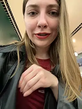 Snapshot of Sunny___Bunny chatting on March 20, 2025, 5:36 pm Sunny Bunny online show from March 20, 2025, 5:36 pm