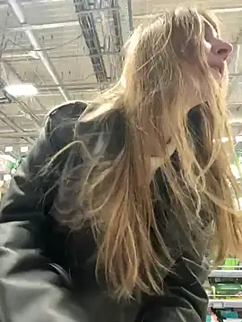 Snapshot of Sunny___Bunny chatting on January 13, 2026, 12:10 pm Sunny Bunny online show from January 13, 2026, 12:10 pm