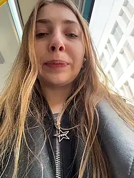 Sunny   Bunny online show from April 22, 2026, 12:18 pm