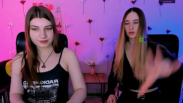 Snapshot of pure_radiance1 chatting on February 19, 2026, 10:00 am pure radiance1 online show from February 19, 2026, 10:00 am