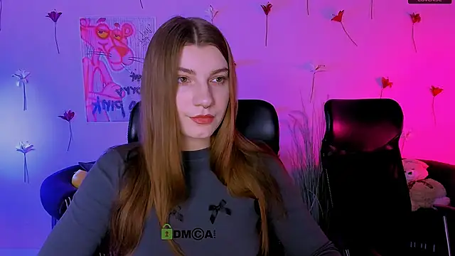 Snapshot of pure_radiance1 chatting on February 20, 2026, 9:32 am pure radiance1 online show from February 20, 2026, 9:32 am